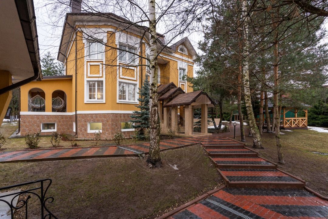 Продажа особняка в  Жуковка-3 - фото 2