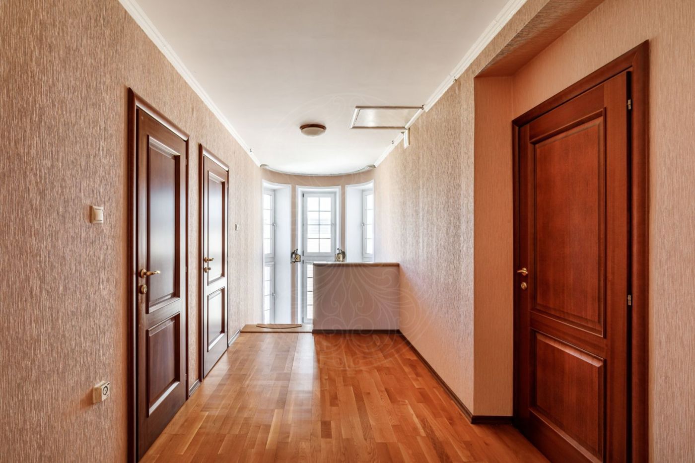 Продажа Дом 258 м² на участке 7 сот. в - фото 4