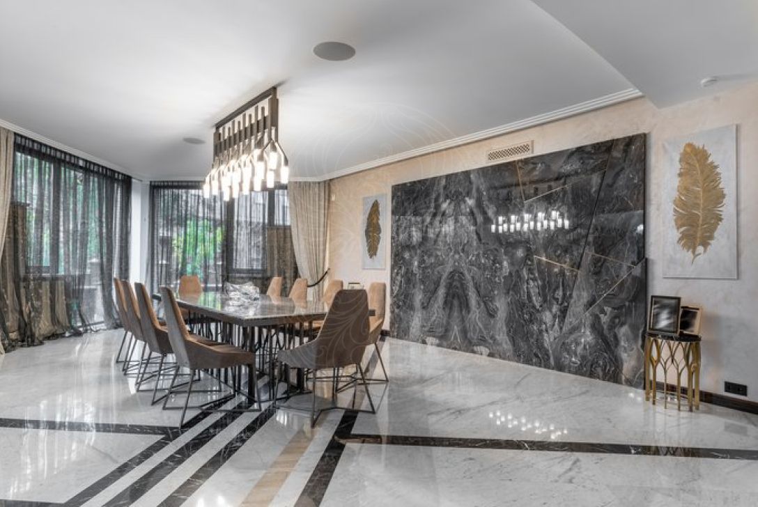 Коттедж с отделкой в стиле Ar Deco с бассейном в Большом Сареево - фото 3