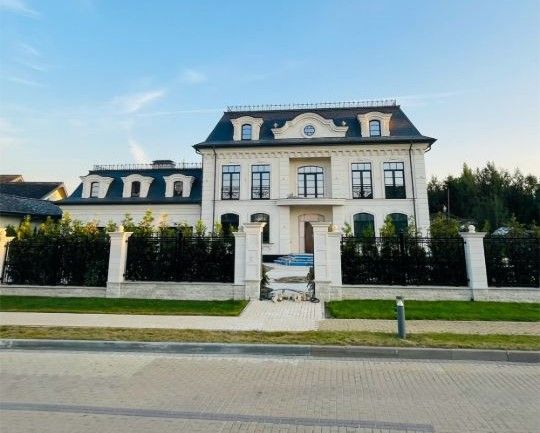 Трёхэтажный дом в КП Миллениум Парк - фото 2