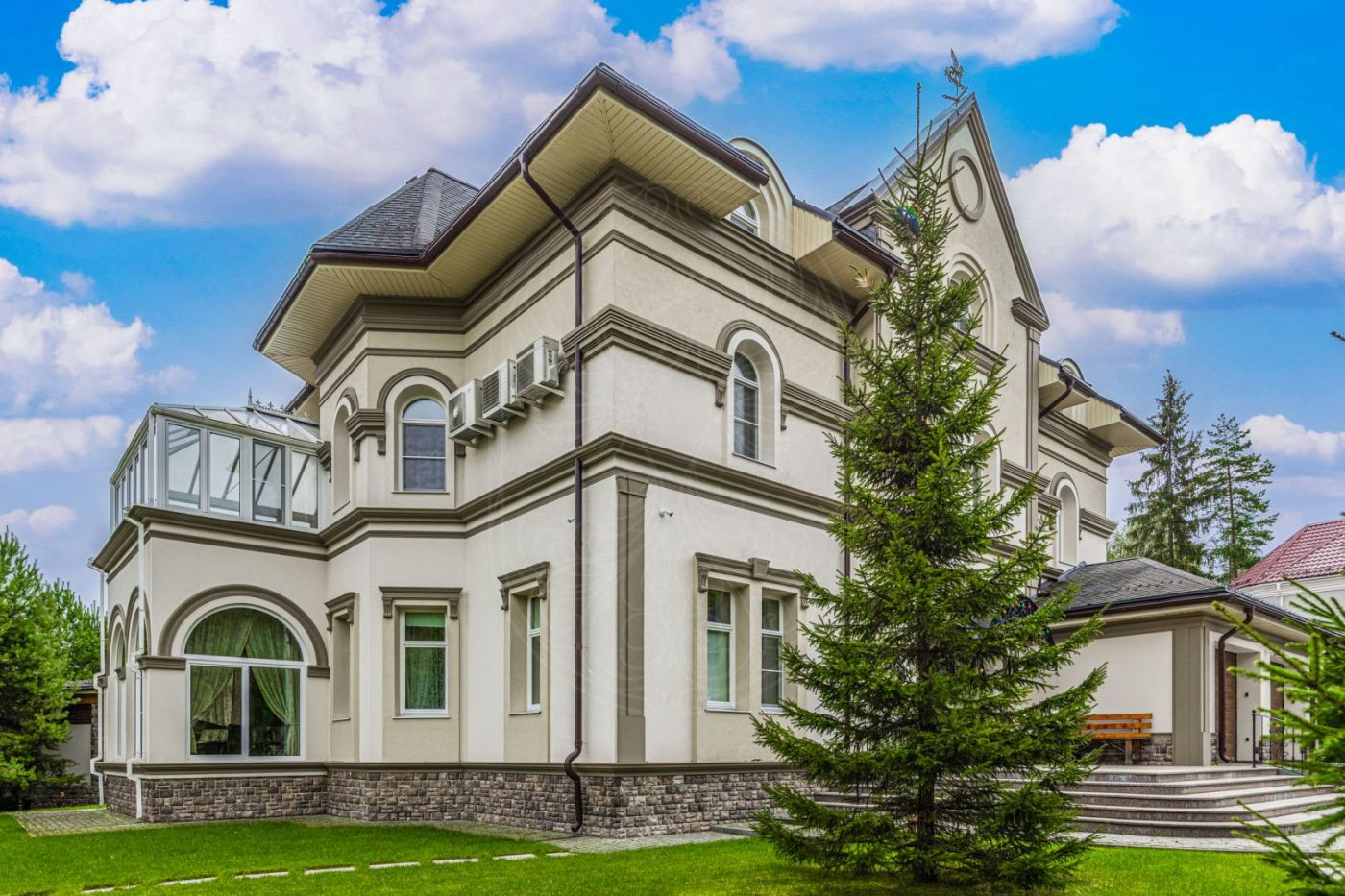 Продажа Дом 620 м² на участке 24 сот. в Ричмонд - фото 2