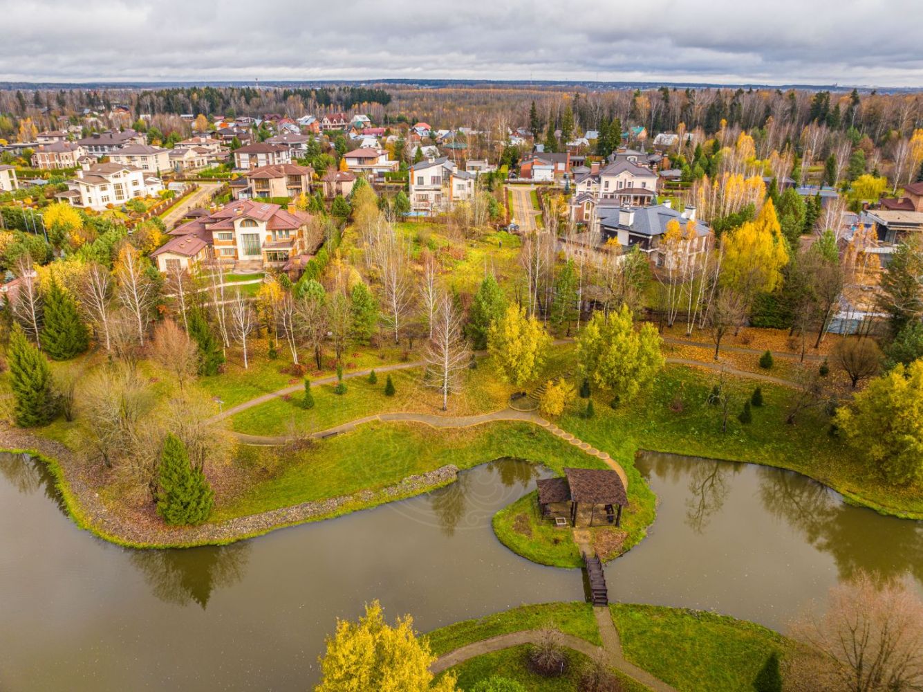 Участок с выходом в парк и реке - фото 5
