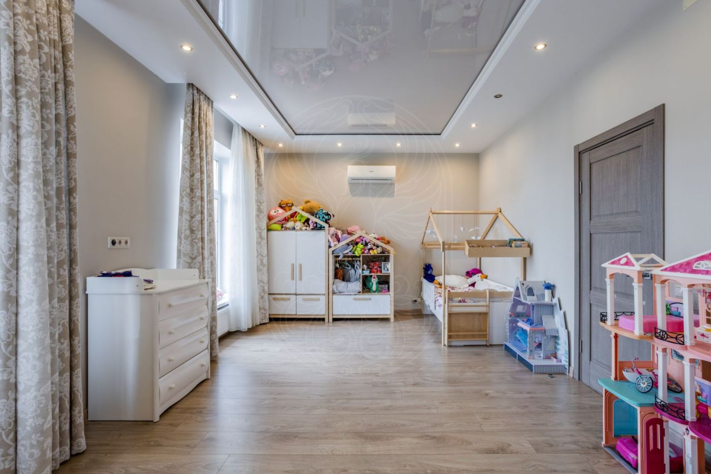 Продажа Дом 286 м² на участке 5.5 сот. в КП Европа-3 - фото 4