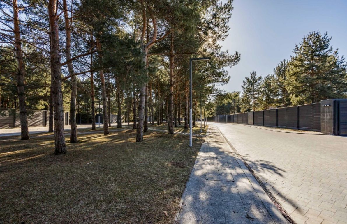 Участок в поселке Никольский Бульвар
