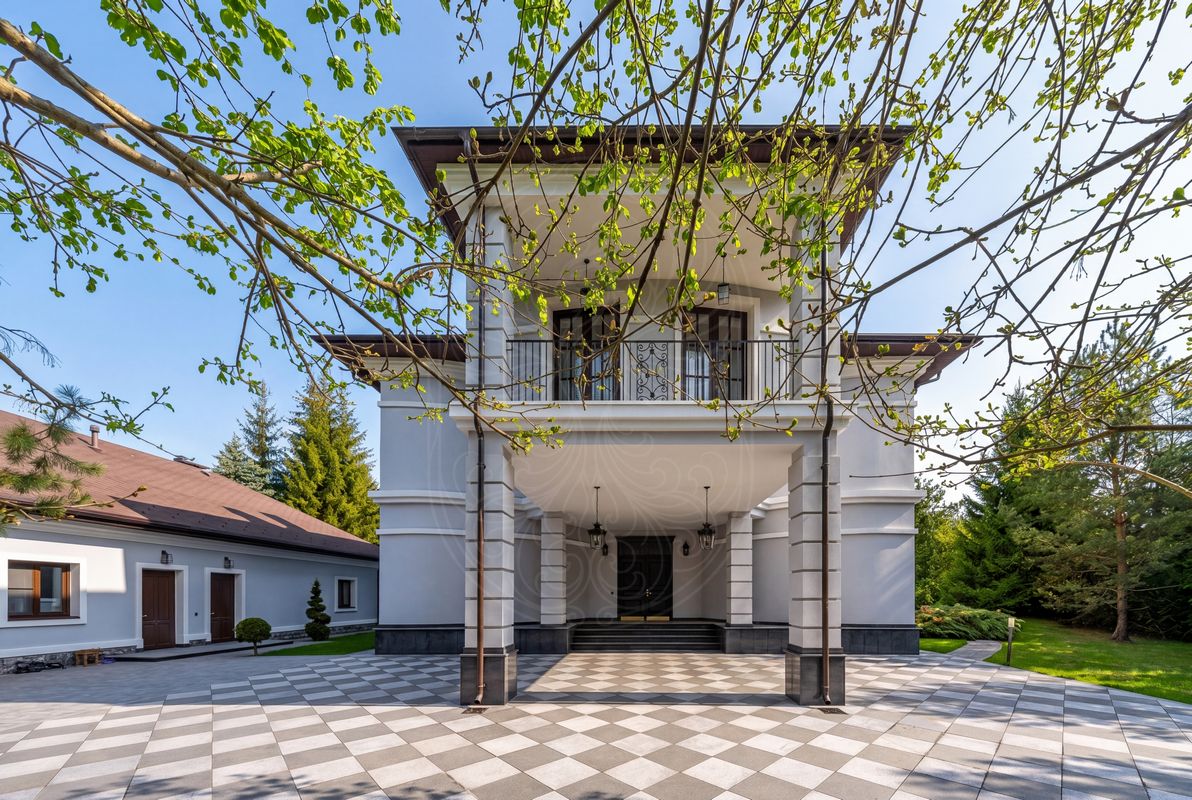 Продажа Дом 589.5 м² на участке 25 сот. в Резиденция Бенилюкс - фото 3