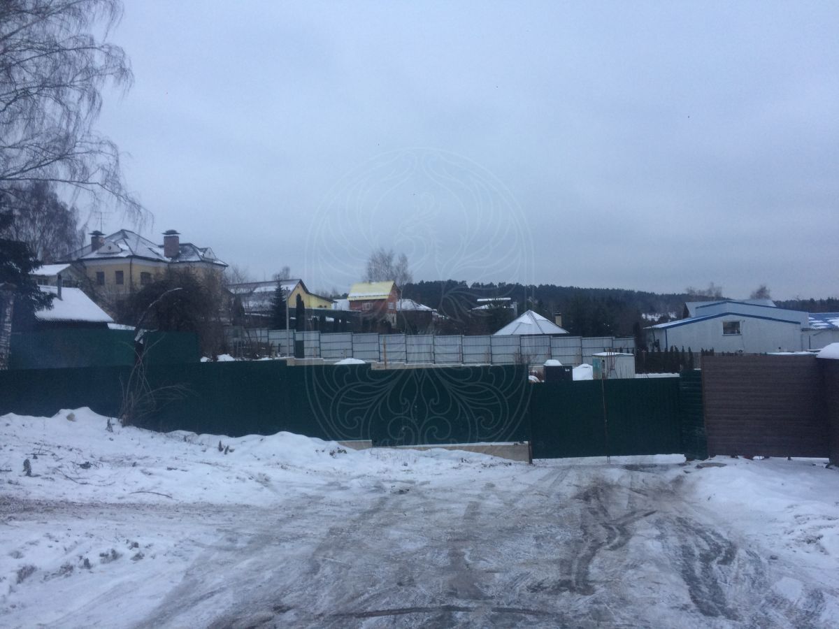 Участок с каркасом дома для коммерции - фото 2