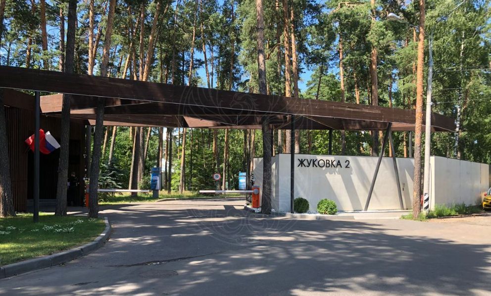 Лесной участок в КП Жуковка-2