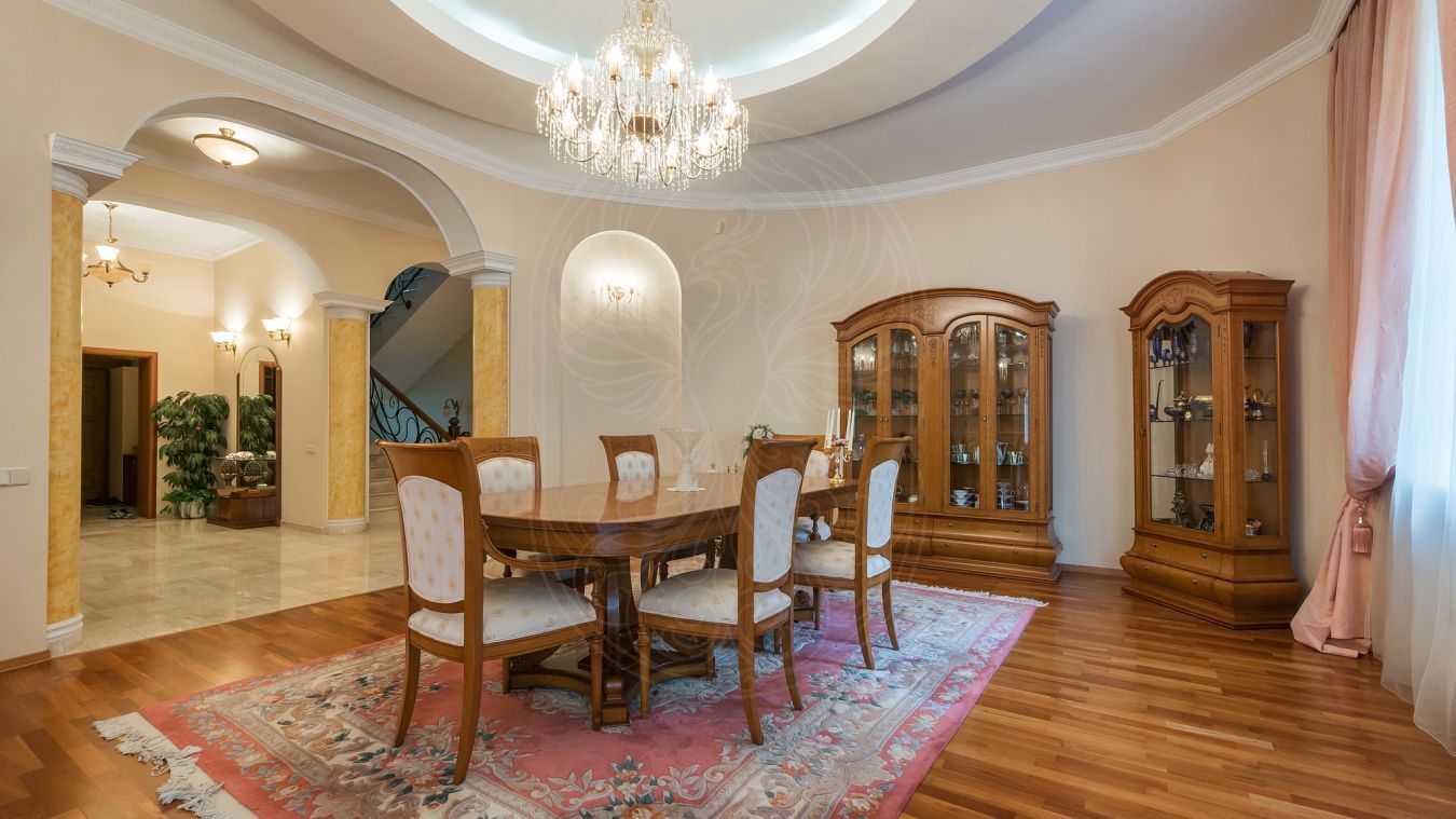 Дом 1100 кв м на красивом лесном участке - фото 3