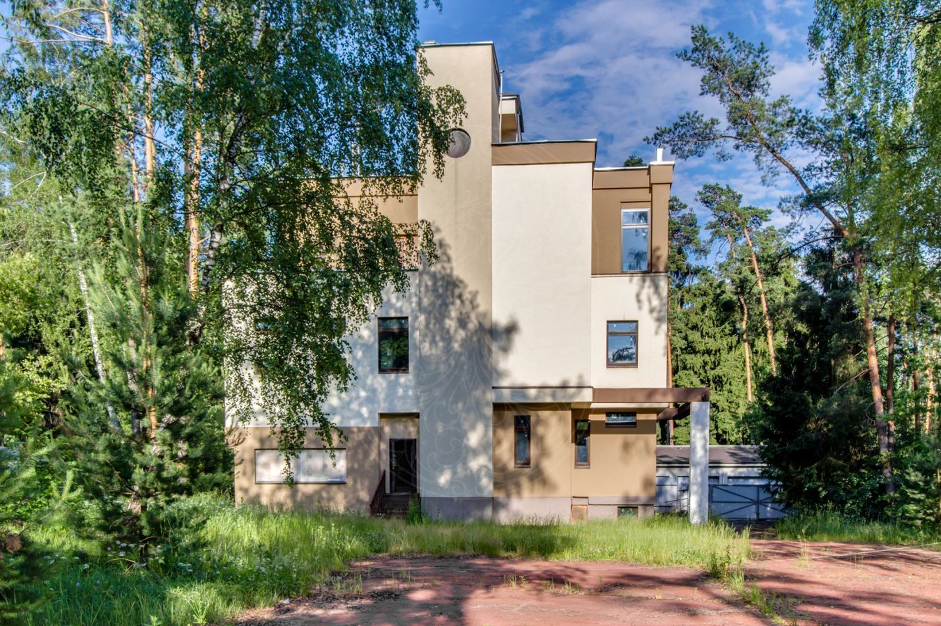дом в сосновом бору