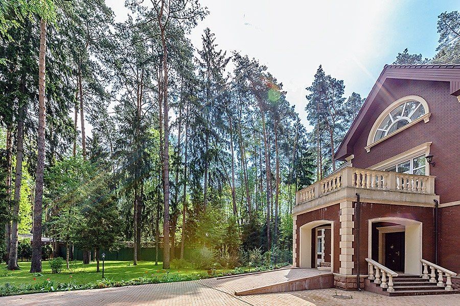 Замечательный дом в классическом стиле. - фото 4